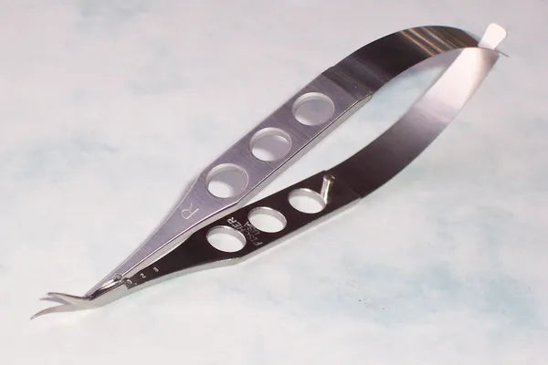 FS-7535 Castroviejo Corneoscleral Scissors